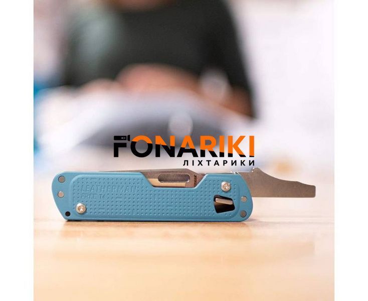 Мультиинструмент Leatherman Free T4 Arctic