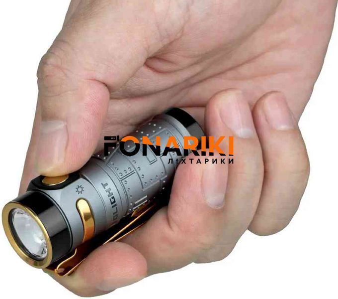 Фонарь Olight Baton 4 Fighter Pilot