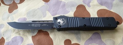 Нож Microtech Combat Troodon Drop Point Black Blade Tactical