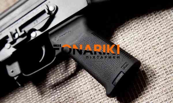 Рукоятка пистолетная Magpul MOE для АК 74/Caйги . Цвет: черный